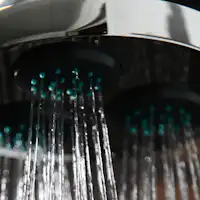 オーバーヘッドシャワ―