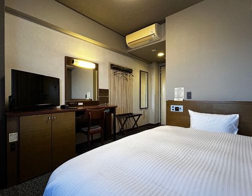 ベッドサイズ140×196(cm)