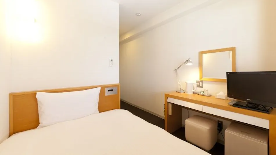 Seven Days Hotel