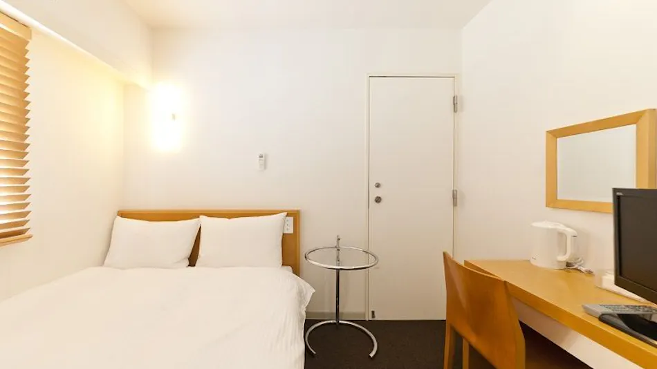 Seven Days Hotel