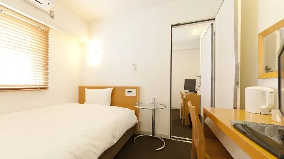 Seven Days Hotel