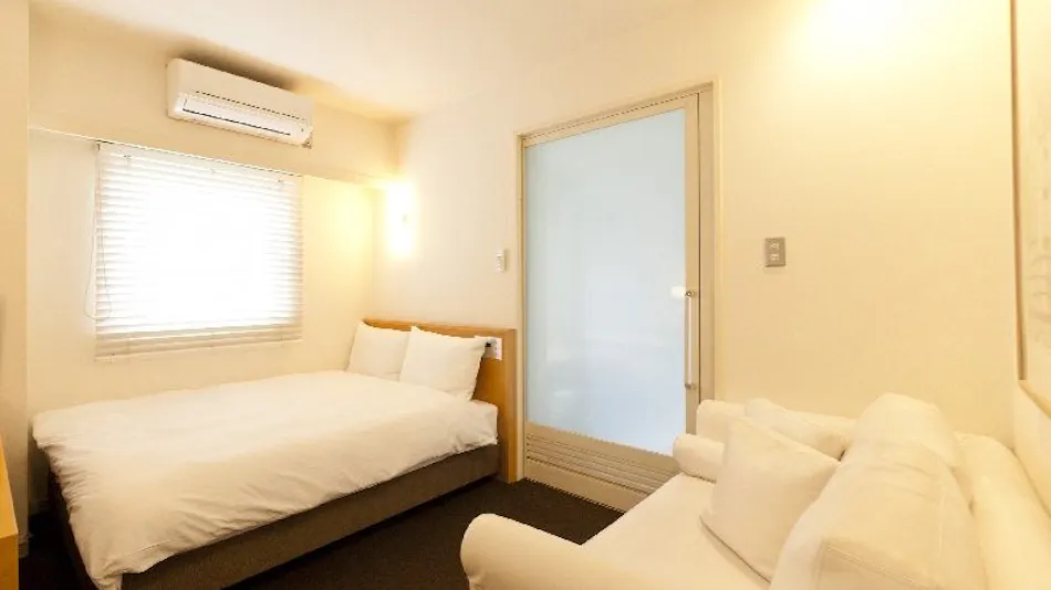 Seven Days Hotel