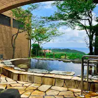 源泉流动露天温泉