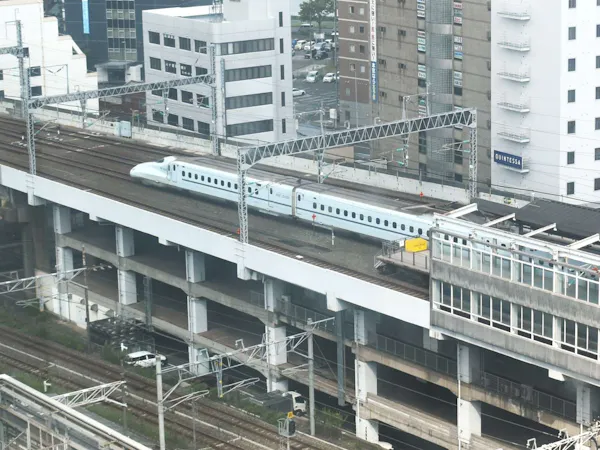 【小倉駅上からの極上のトレインビュー】新幹線&在来線が一望できるお部屋!朝食付