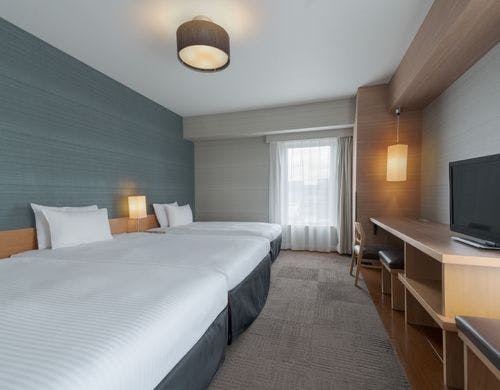 客室／バスルーム（清潔感のあるお風呂）