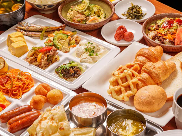 【朝食バイキング付】約40種類の和洋バイキング