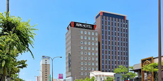 アパホテル〈新潟 燕三条駅前〉