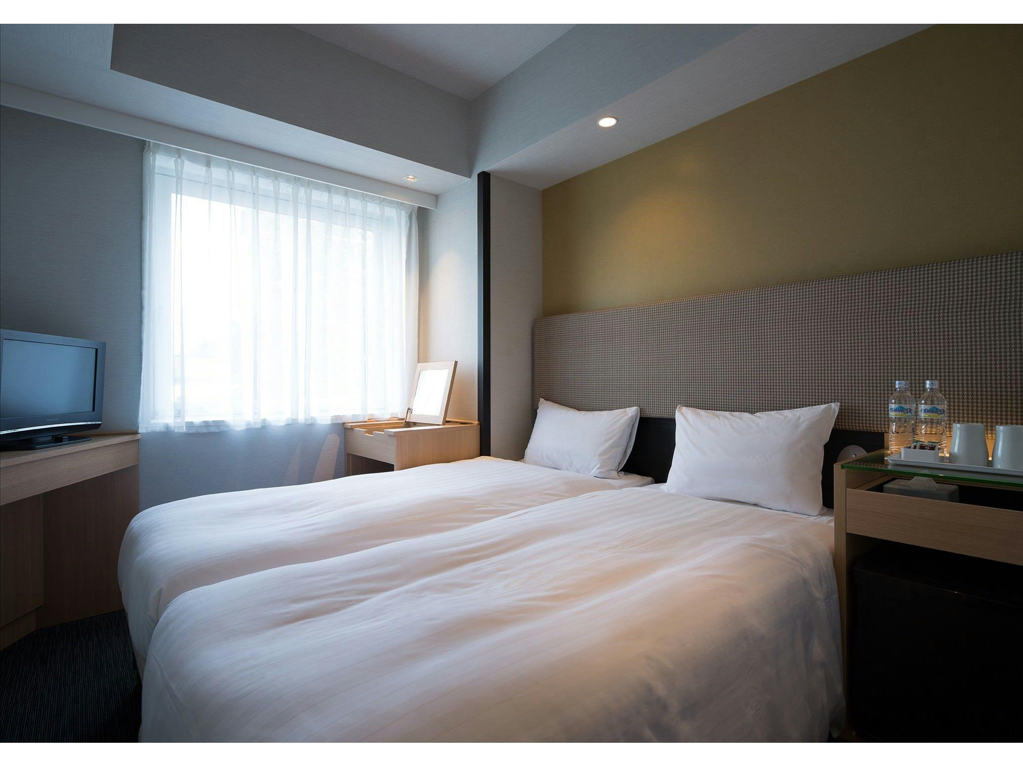 E-Hotel Higashi Shinjuku