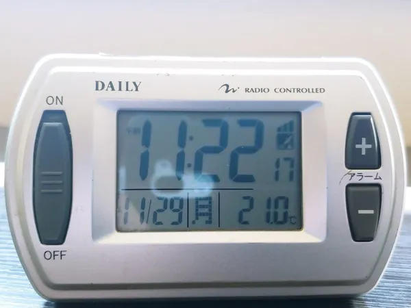 目覚ましい時計