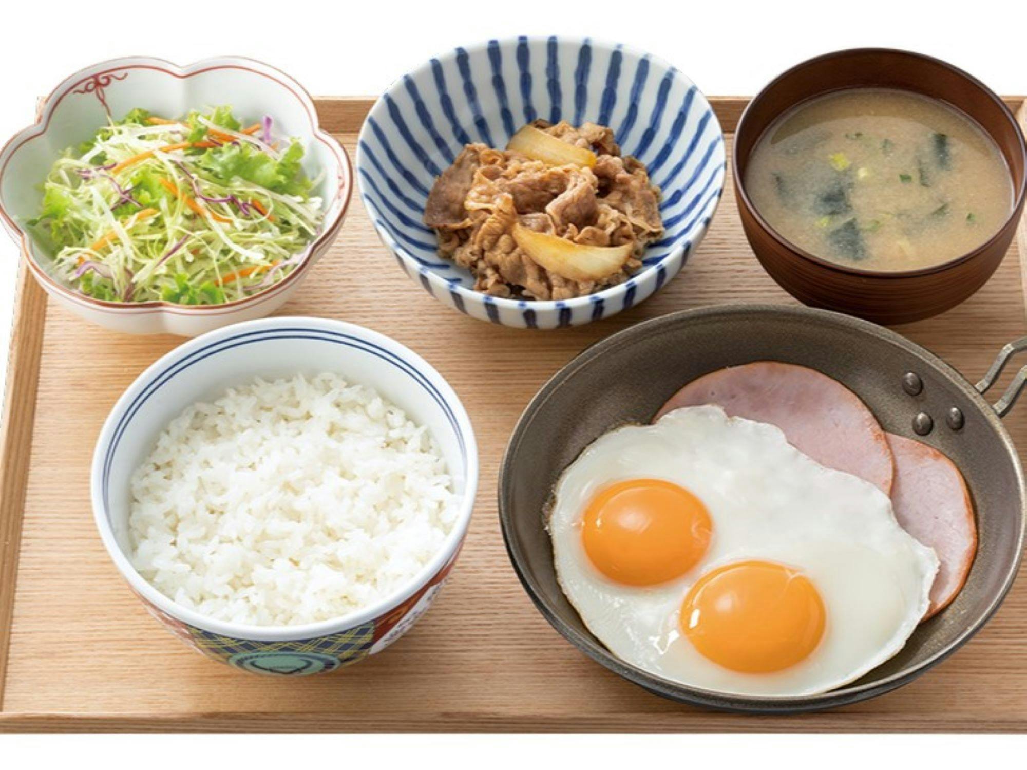 吉野家：朝食無料