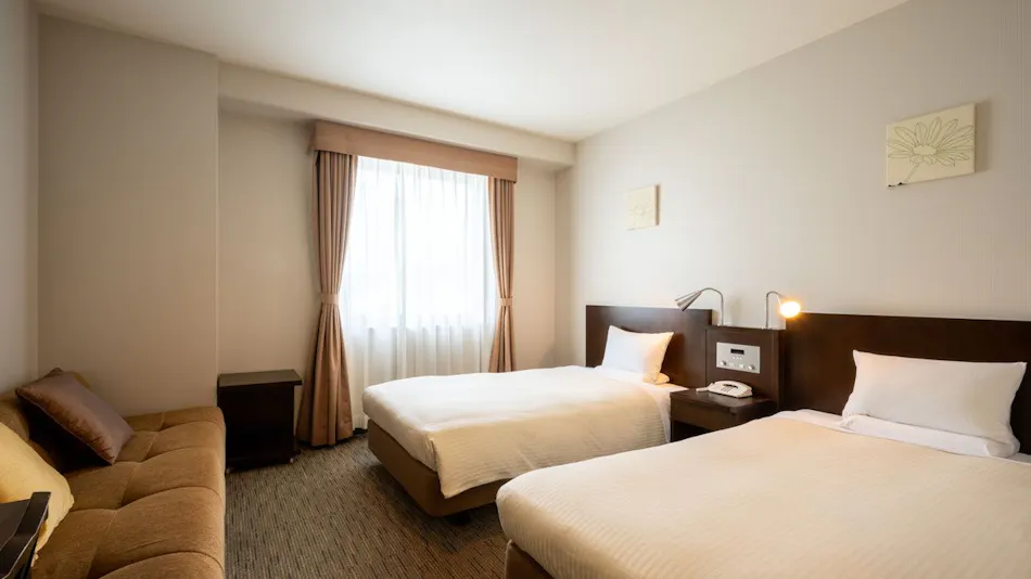 JR-East Hotel Mets Fukushima