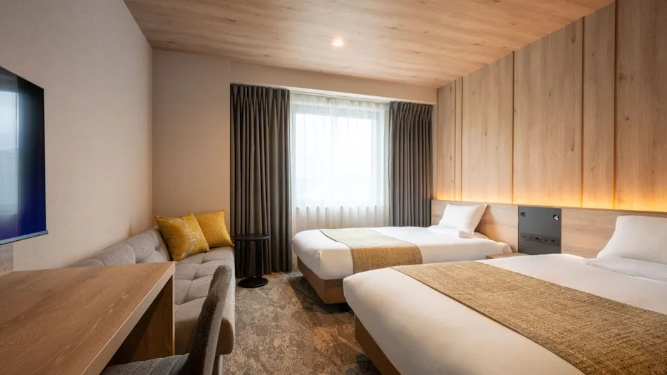 JR-East Hotel Mets Fukushima