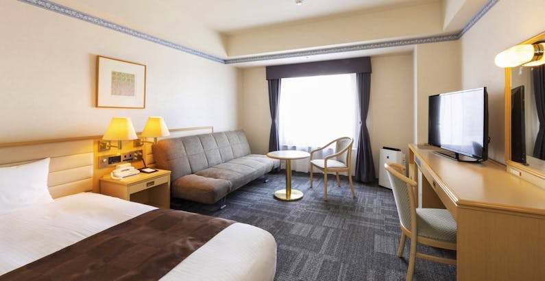 喫煙 デラックスシングルルーム 21平米 道庁赤れんが徒歩1分 札幌駅 大通エリア徒歩圏内で観光やショッピングなど便利な街中ホテル 素泊りプラン ホテル札幌ガーデンパレス 一休 Comビジネス