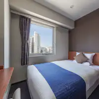 ห้องพักเดี่ยวมาตรฐานพร้อมฝักบัวอาบน้ำที่สะดวกสบาย