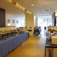 1F【Taverna Cafe】ภายในร้าน