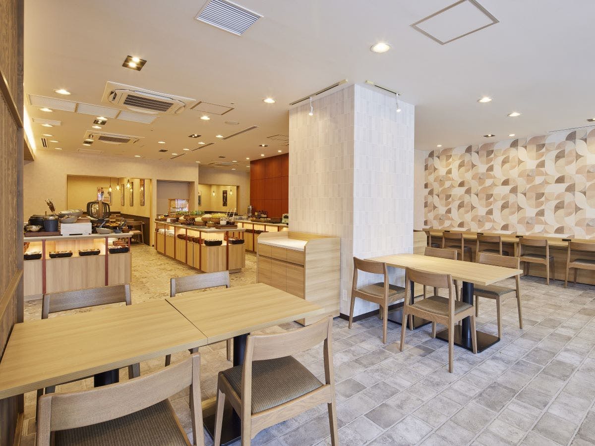 ชั้น 1【Taverna Café】ภายในร้าน