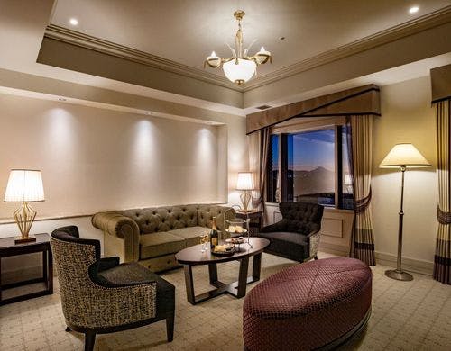 スイート　ベッドルーム