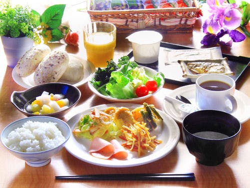 朝食