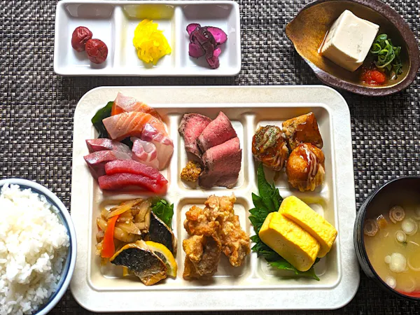 【朝食付き】朝7:00オープン!和洋50種類バイキング