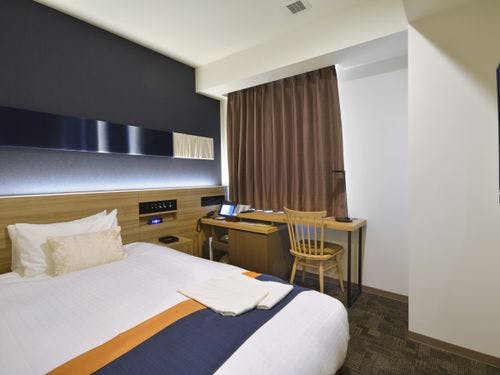 USB端子、AUXケーブル完備