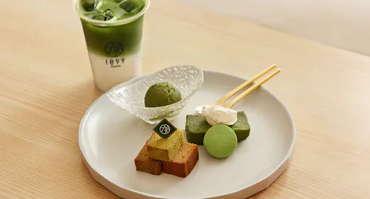 【年末年始 室数限定】抹茶テリーヌと酒茶ケーキ3種のプレート付きプラン(素泊まり)
