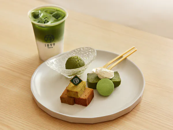 【年末年始 室数限定】抹茶テリーヌと酒茶ケーキ3種のプレート付きプラン<朝食付き>