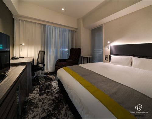 オーバーヘッドシャワー