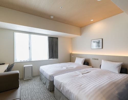 クレンジングオイル・乳液等をご用意