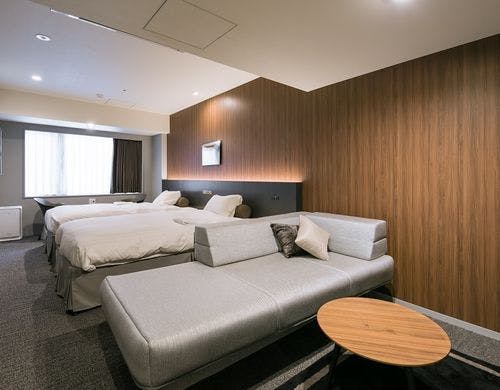 クレンジングオイル・乳液等をご用意