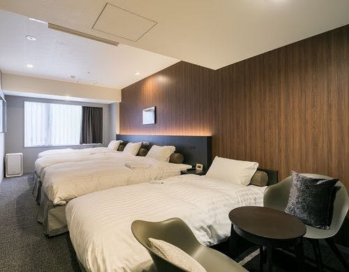 クレンジングオイル・乳液等をご用意