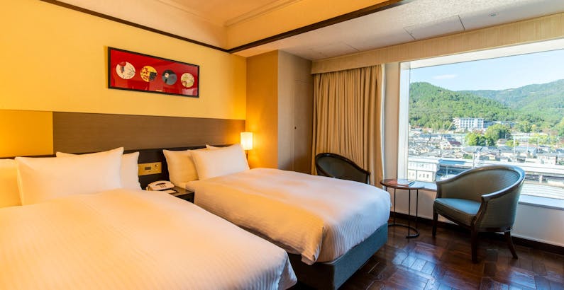 禁煙 デラックスツインルーム 26平米 素泊 女子旅 ご友人同士 姉妹や母娘旅に最適 京都生まれの自然派基礎化粧品セット付プラン プラン 京都山科 ホテル山楽 一休 Comビジネス