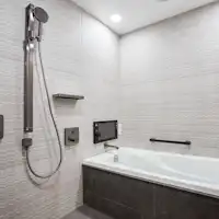 スイートのバスルーム