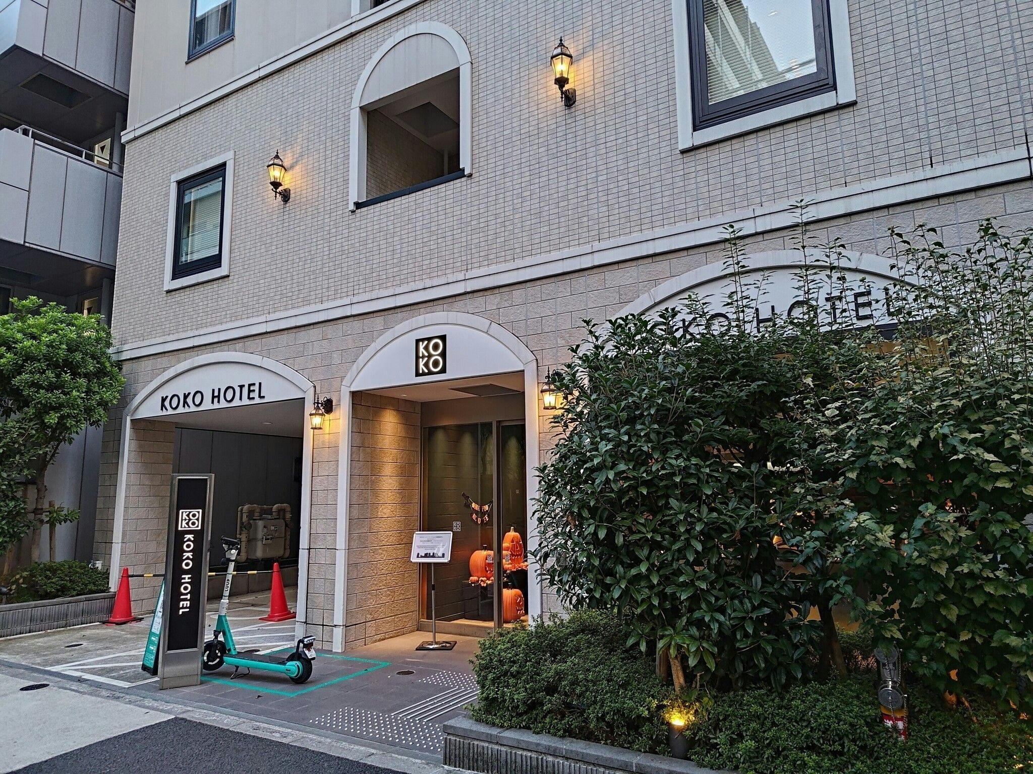 【施設】外観（夜）