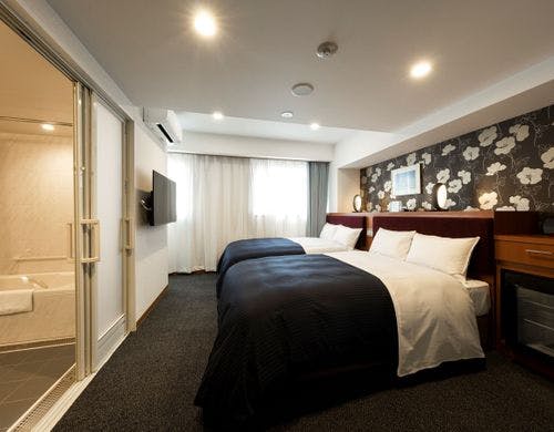 ユニバーサルツイン