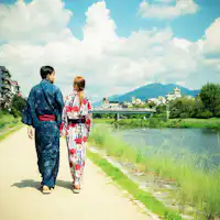 ได้รับความนิยมอย่างมาก! เดินเล่นริมแม่น้ำคาโมกาวะด้วยชุดยูกาตะสีสันฟรี♪