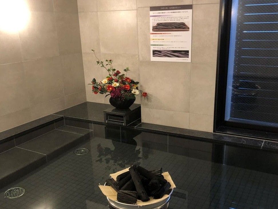 紀州備長炭の湯