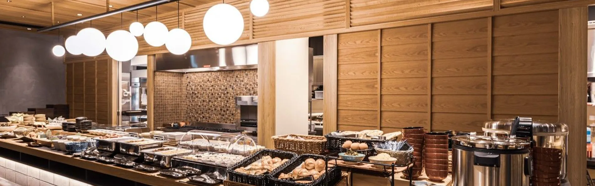 アパホテル〈新大阪駅前〉