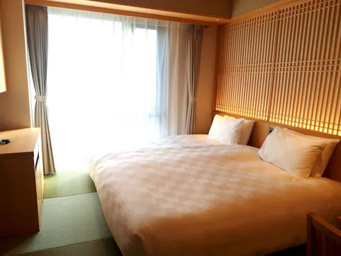 เตรียมพร้อมด้วยเตียงเดี่ยวสองเตียงที่ติดกัน!