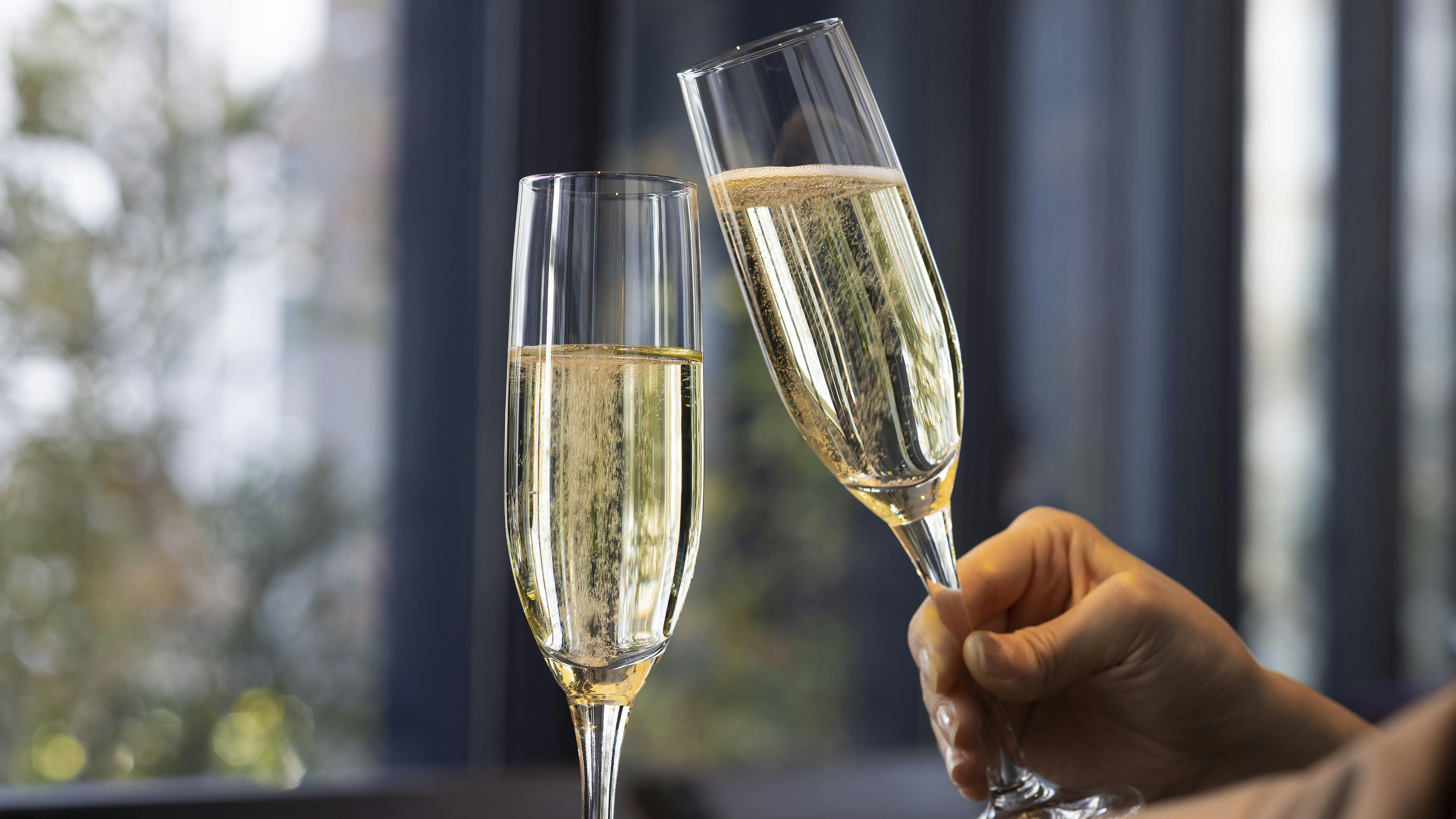 【泡活 | スパークリングワイン無料】