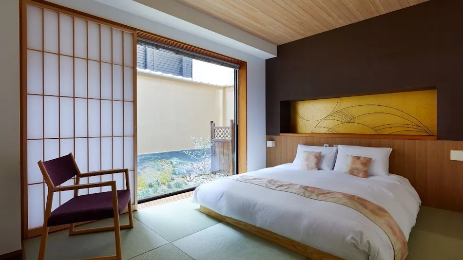 Gion Misaki Komonmae