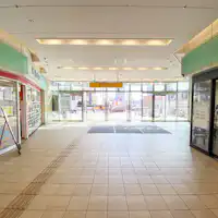 1_名鉄金山駅東口改札を直進