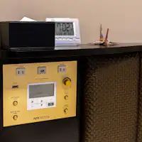 Pengontrol terpusat di samping tempat tidur