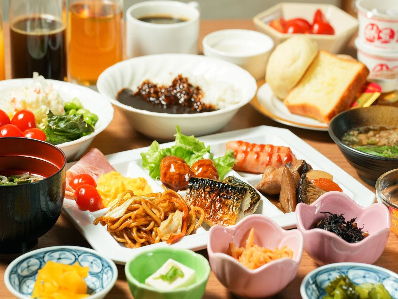 ตัวอย่างการจัดเสิร์ฟอาหารเช้า