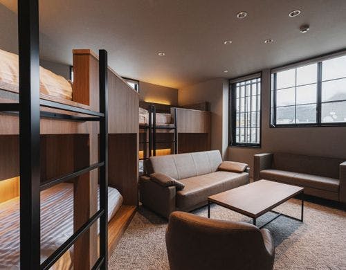 ◆スイート6ベッド｜41平米