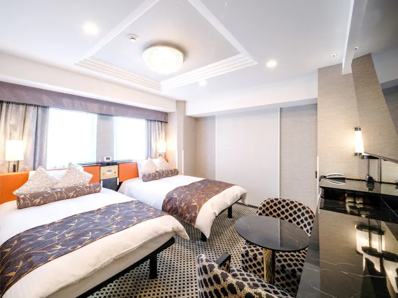 アパホテル〈秋葉原末広町駅前〉（電気街）