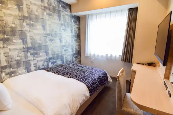 พื้นที่ 15 ตารางเมตร / ความกว้างเตียง 120 ซม.