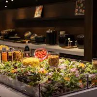 <朝食ビュッフェ> “