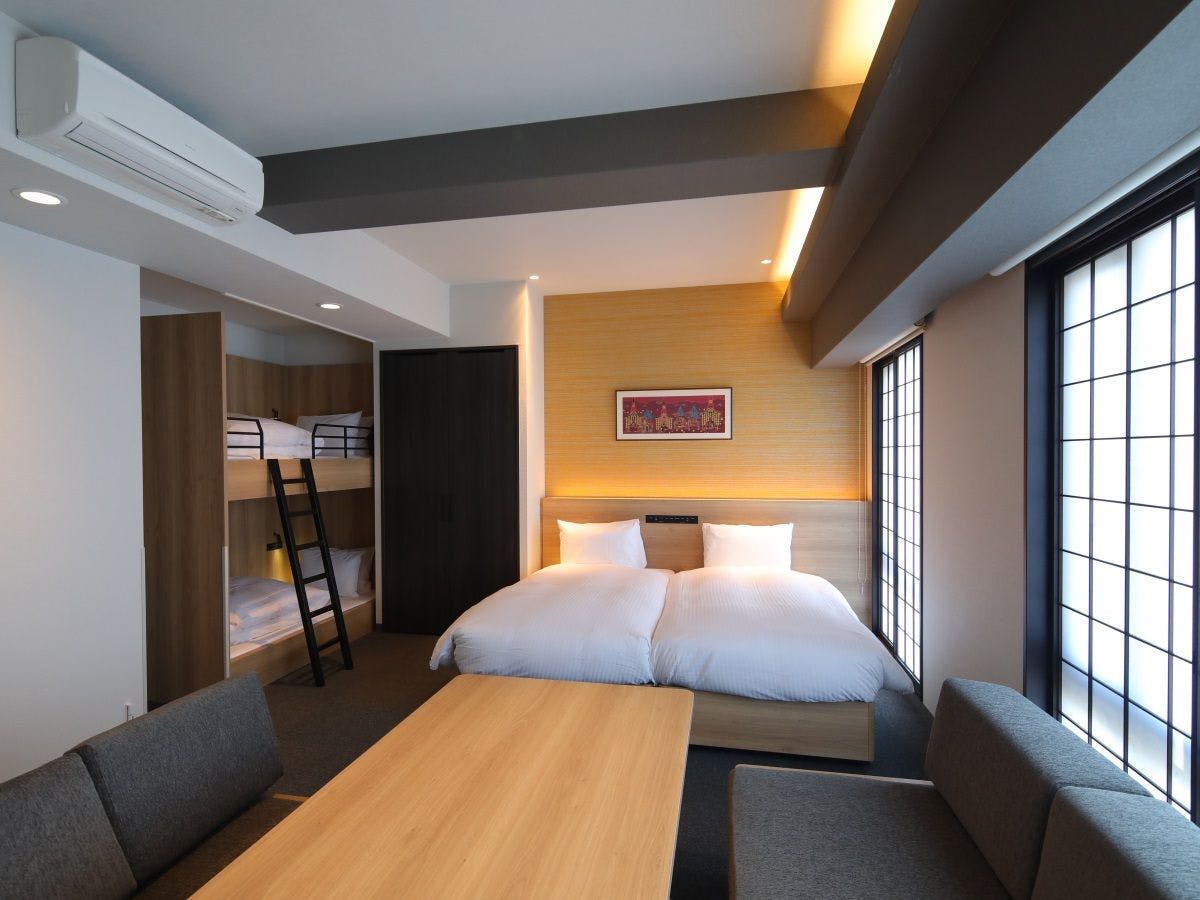 デラックスルーム（二段ベッド付）