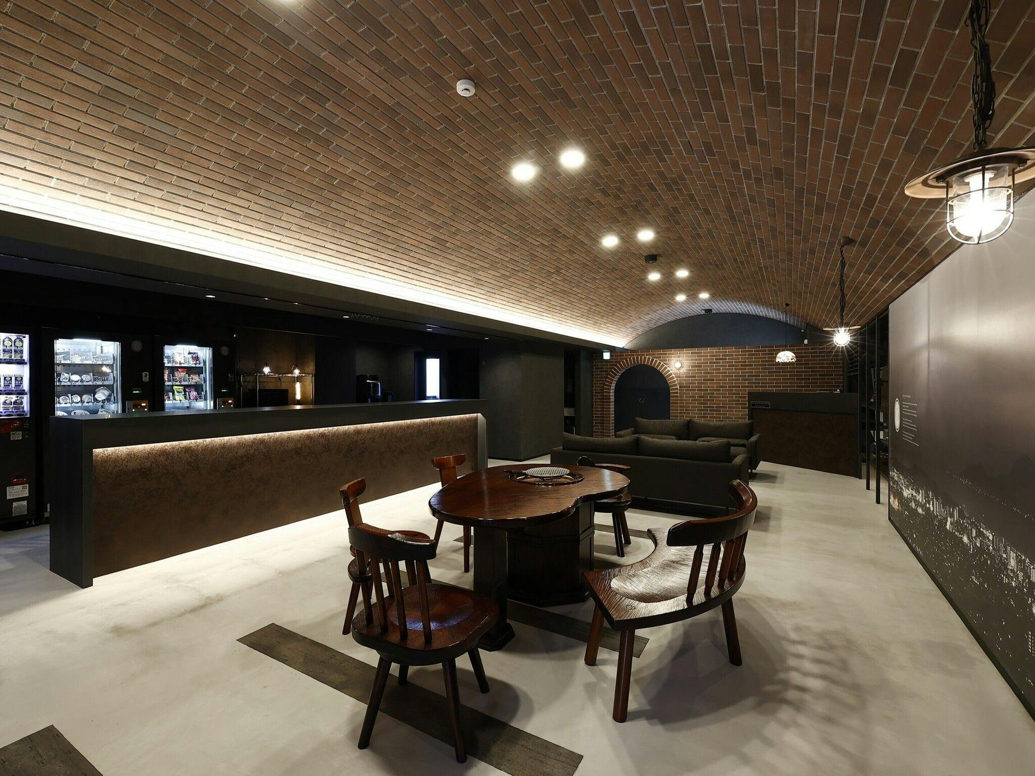 MONOMINA HOTEL stn.1