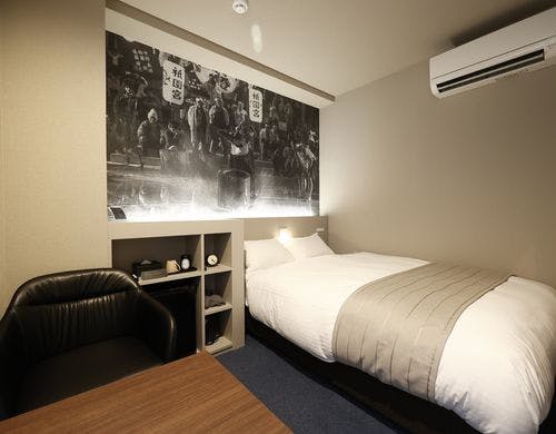 客室／ダブルルーム